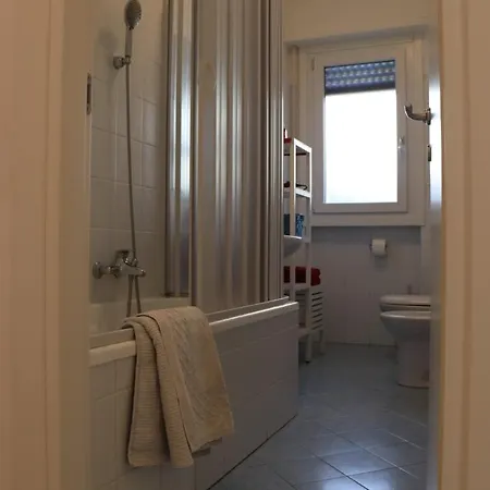 Poppy's House * Pistoia